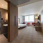 Отель Novotel Arnulfpark