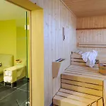 Отель Novotel Arnulfpark Мюнхен