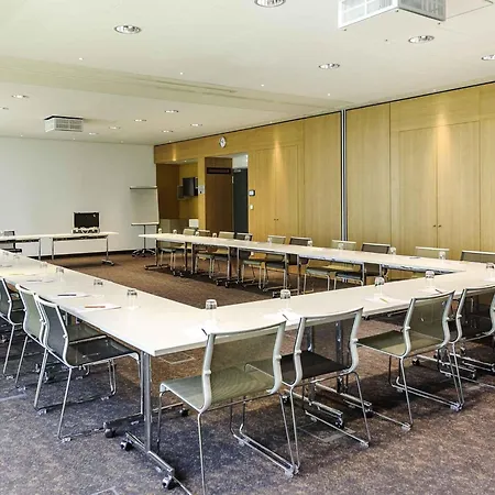 ノボテル シティ アルヌルフパーク 4*