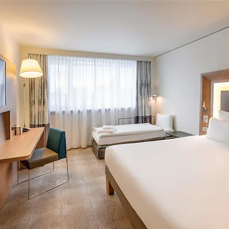 Novotel Arnulfpark 4* Mnichov