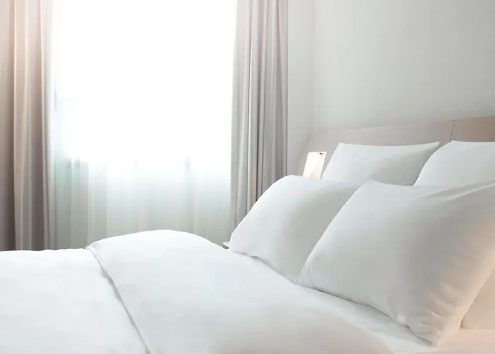 Novotel Arnulfpark Otel 4*